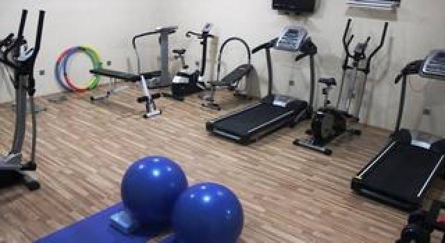 Desportos y Entretenimento