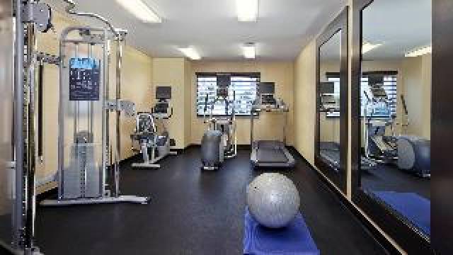 Desportos y Entretenimento