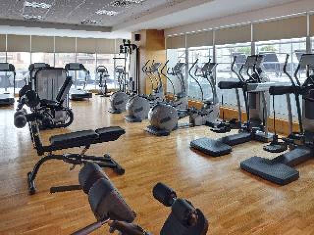 Desportos y Entretenimento