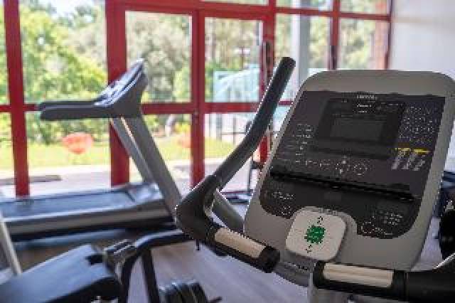 Desportos y Entretenimento