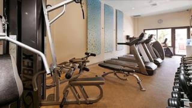 Desportos y Entretenimento