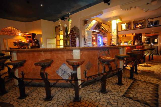 Bar