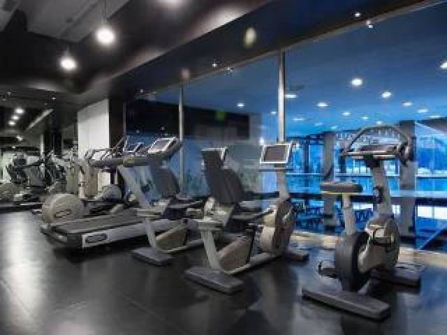 Desportos y Entretenimento