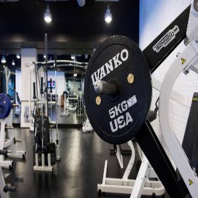 Desportos y Entretenimento