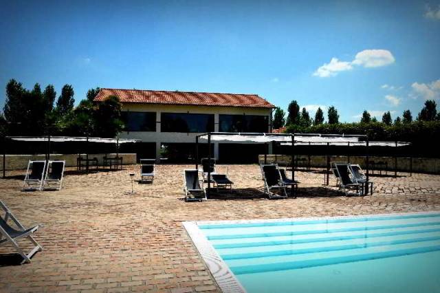 Piscina