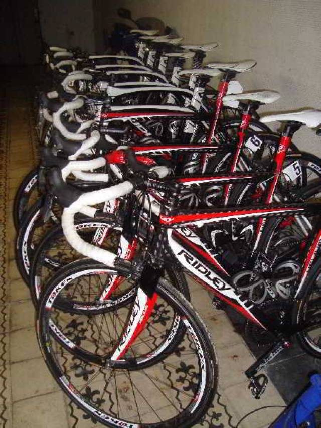 Desportos y Entretenimento