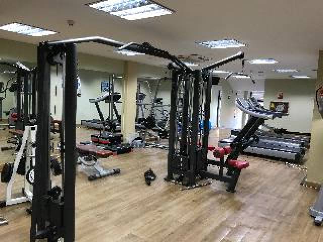 Desportos y Entretenimento