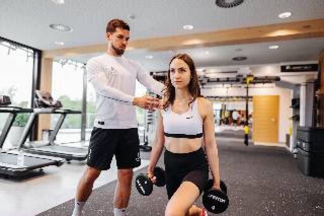 Desportos y Entretenimento