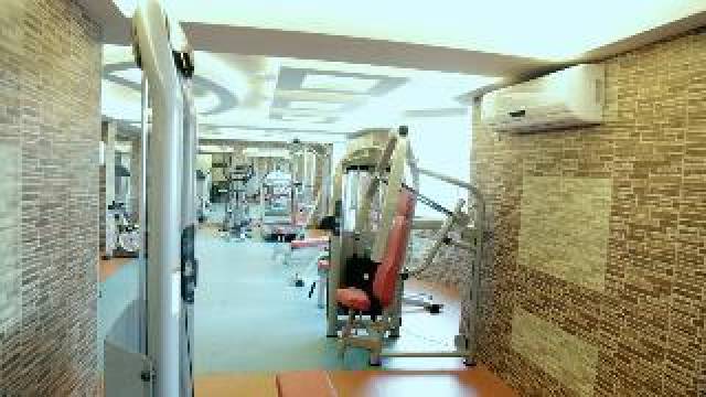 Desportos y Entretenimento