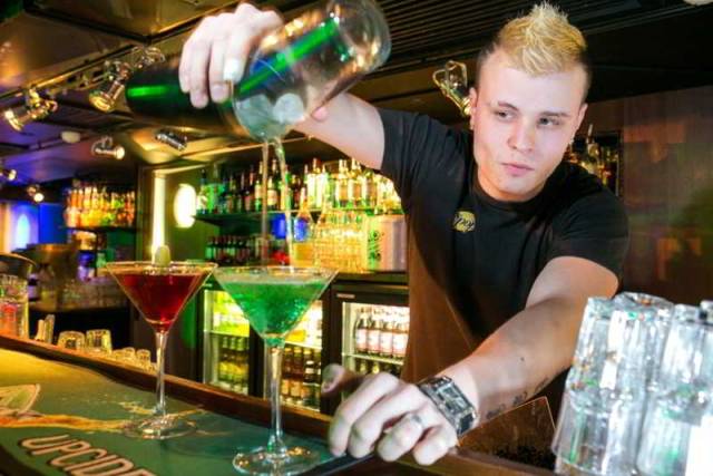 Bar