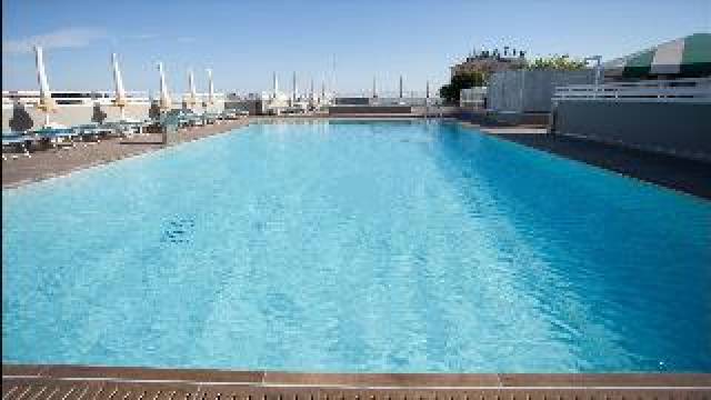 Desportos y Entretenimento