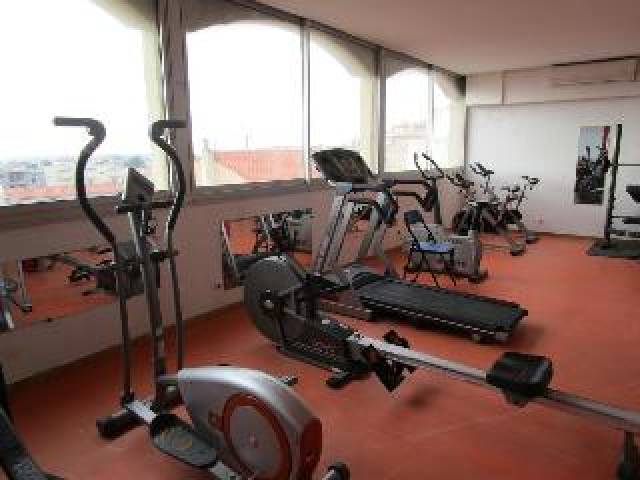 Desportos y Entretenimento