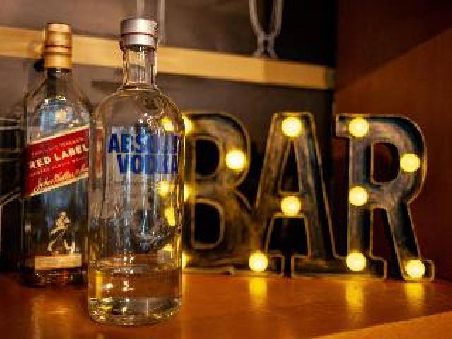 Bar
