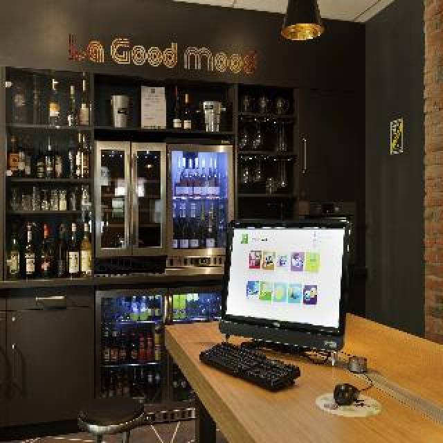 Bar