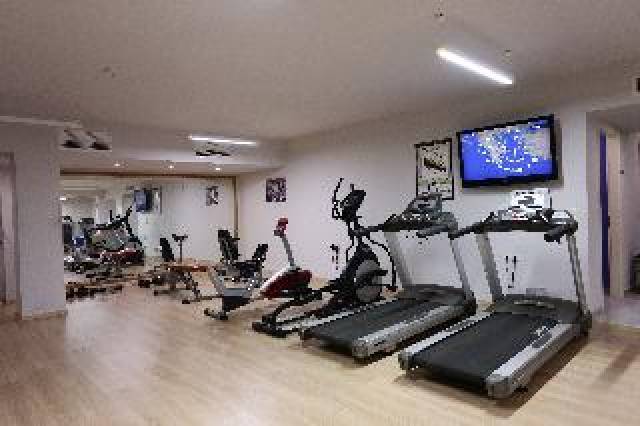 Desportos y Entretenimento