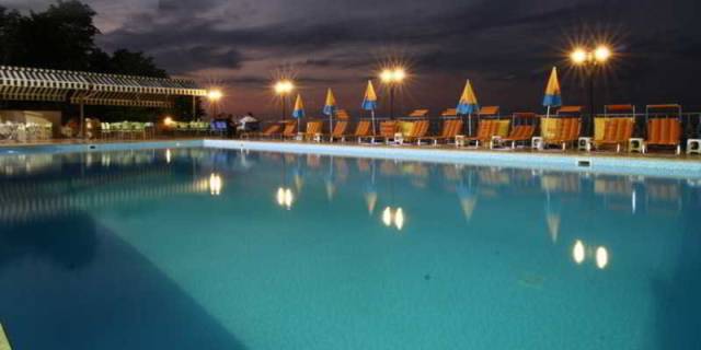 Piscina