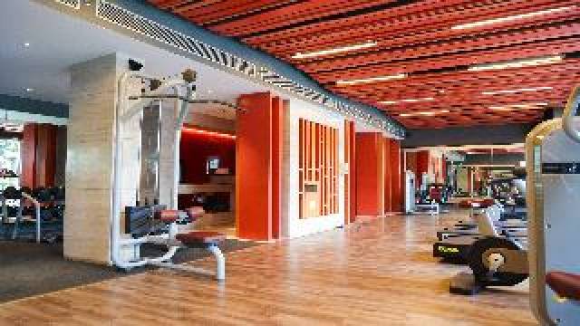 Desportos y Entretenimento