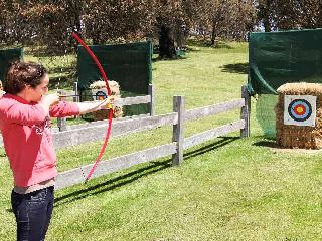 Desportos y Entretenimento