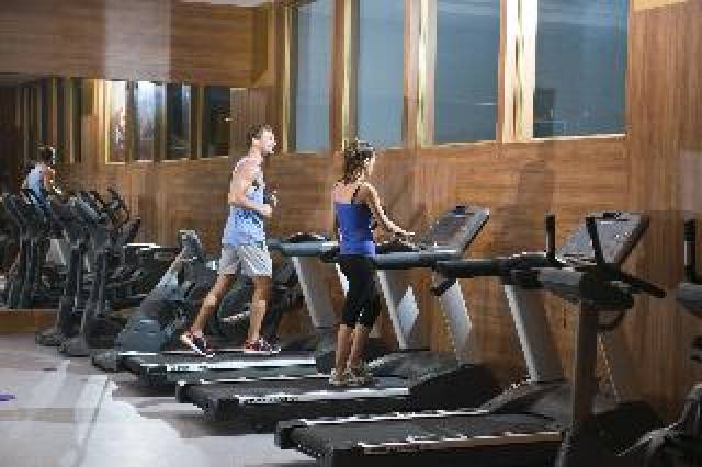 Desportos y Entretenimento