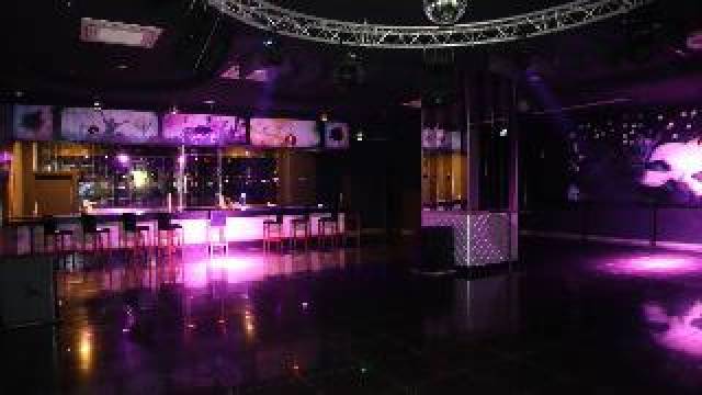 Desportos y Entretenimento