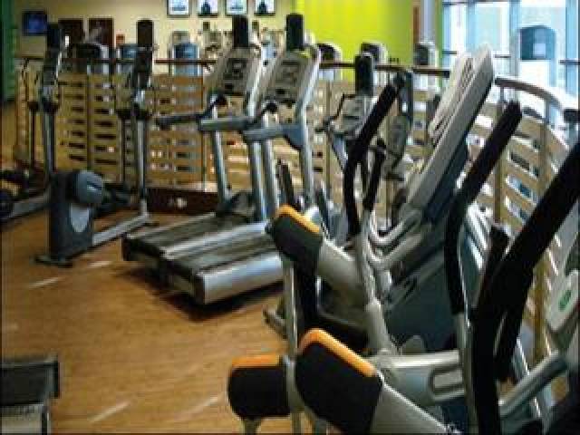 Desportos y Entretenimento