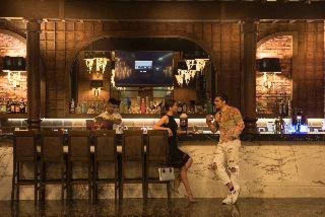 Bar