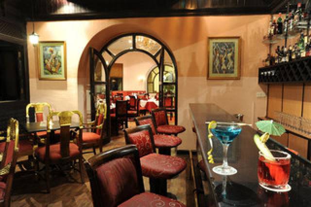 Bar