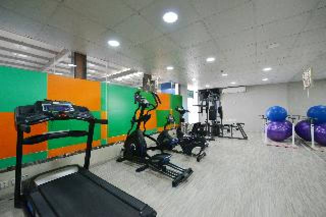 Desportos y Entretenimento