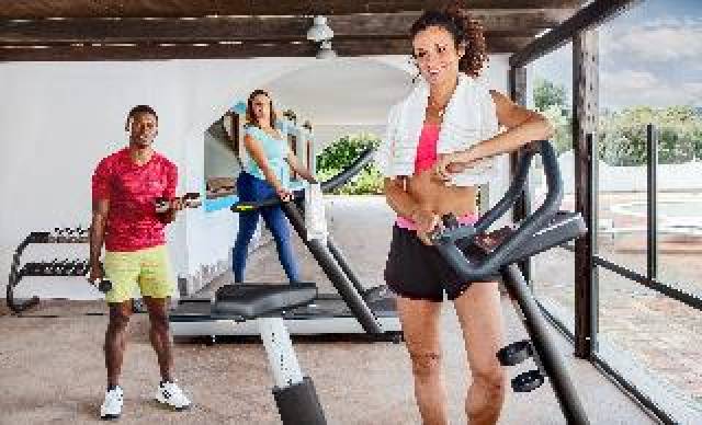 Desportos y Entretenimento