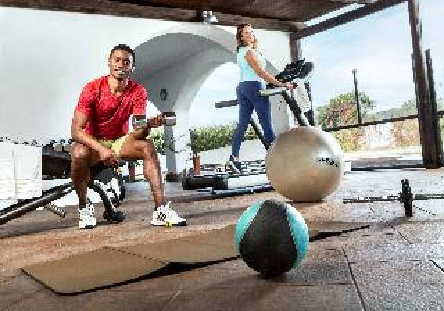 Desportos y Entretenimento