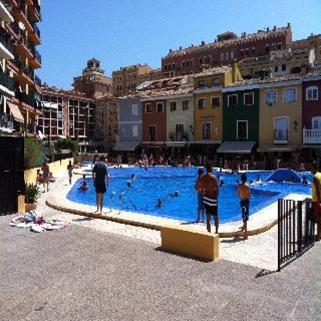 Piscina