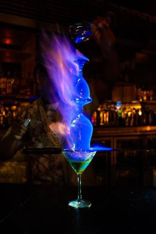 Bar