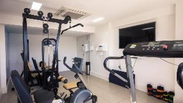 Desportos y Entretenimento