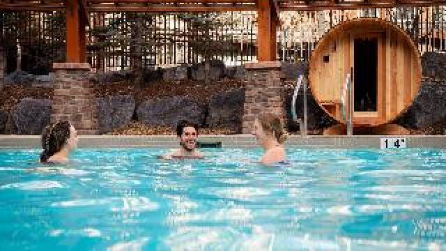 Desportos y Entretenimento