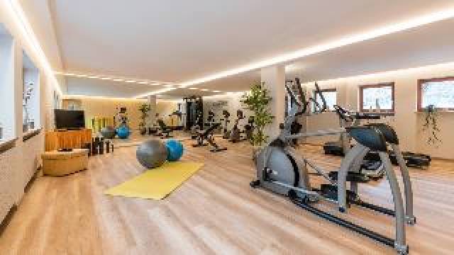 Desportos y Entretenimento