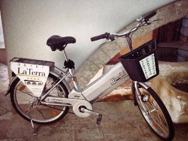 Desportos y Entretenimento