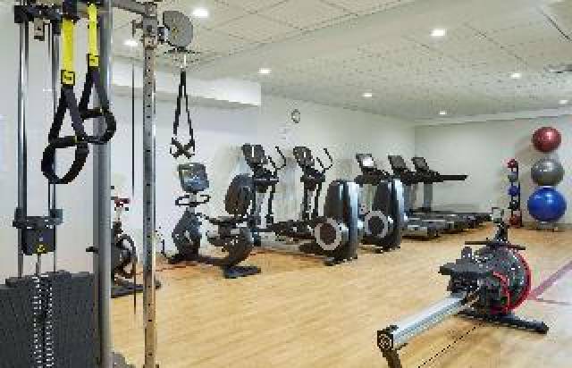 Desportos y Entretenimento