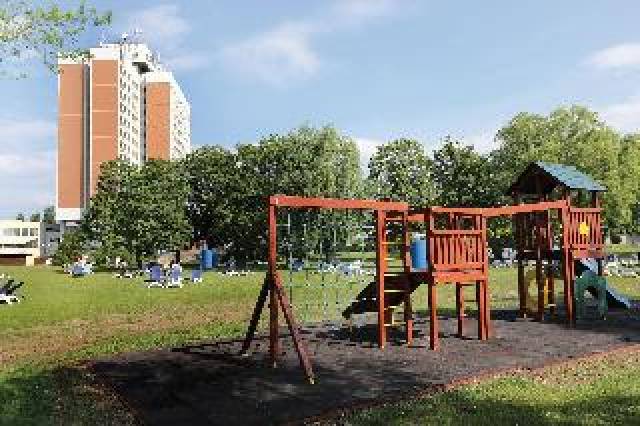Desportos y Entretenimento