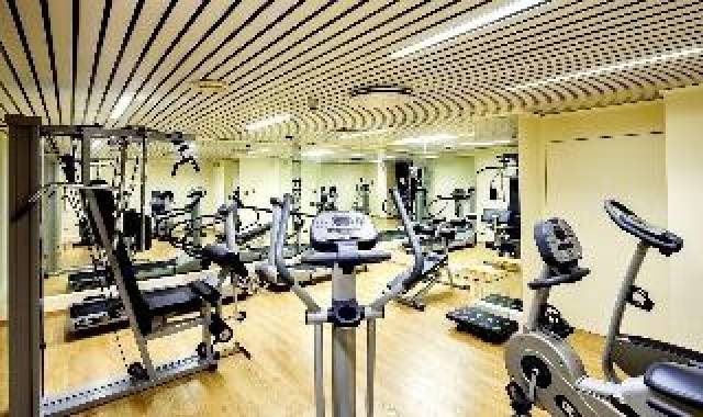 Desportos y Entretenimento
