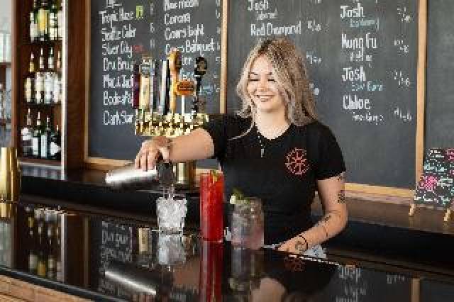 Bar