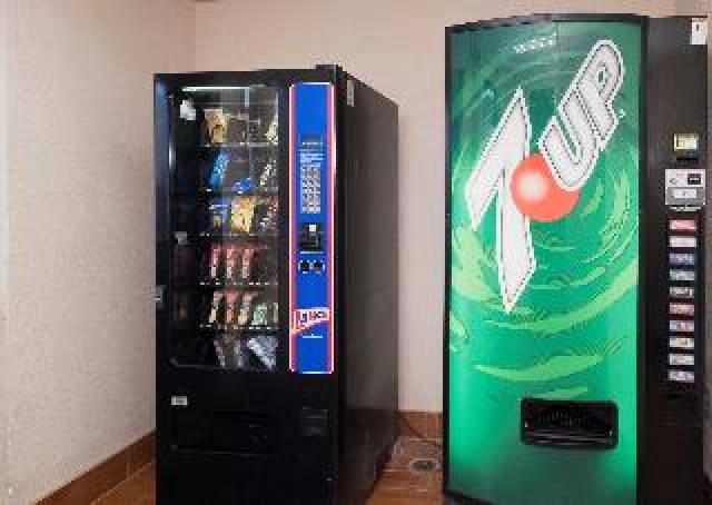 Desportos y Entretenimento