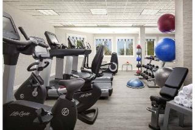 Desportos y Entretenimento