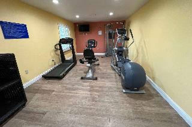 Desportos y Entretenimento