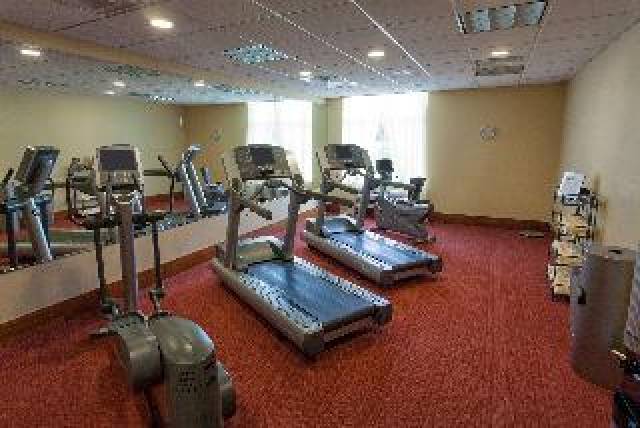 Desportos y Entretenimento