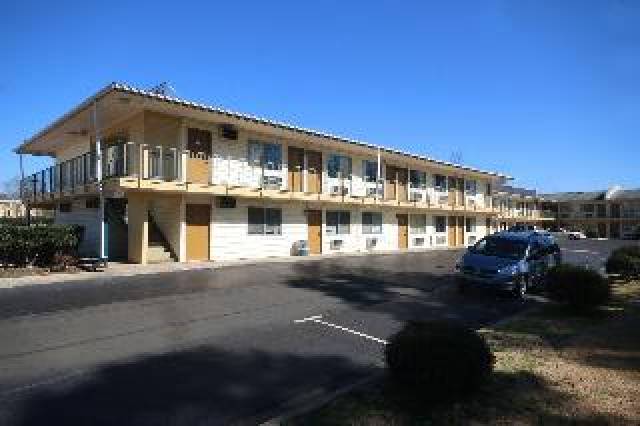Desportos y Entretenimento