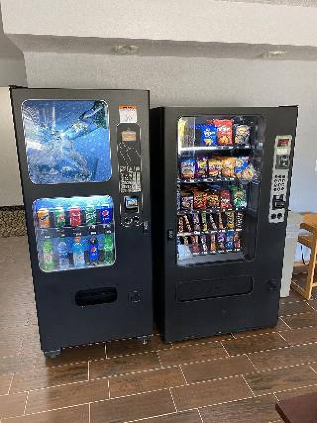 Desportos y Entretenimento