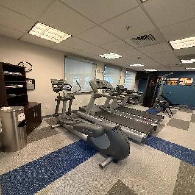 Desportos y Entretenimento
