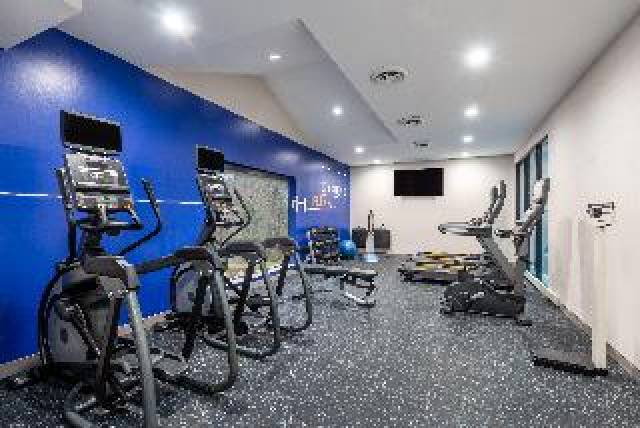 Desportos y Entretenimento