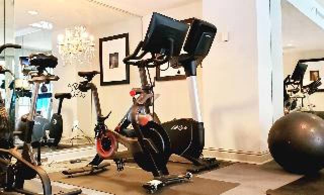 Desportos y Entretenimento
