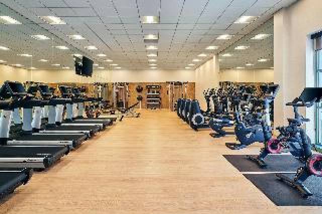 Desportos y Entretenimento